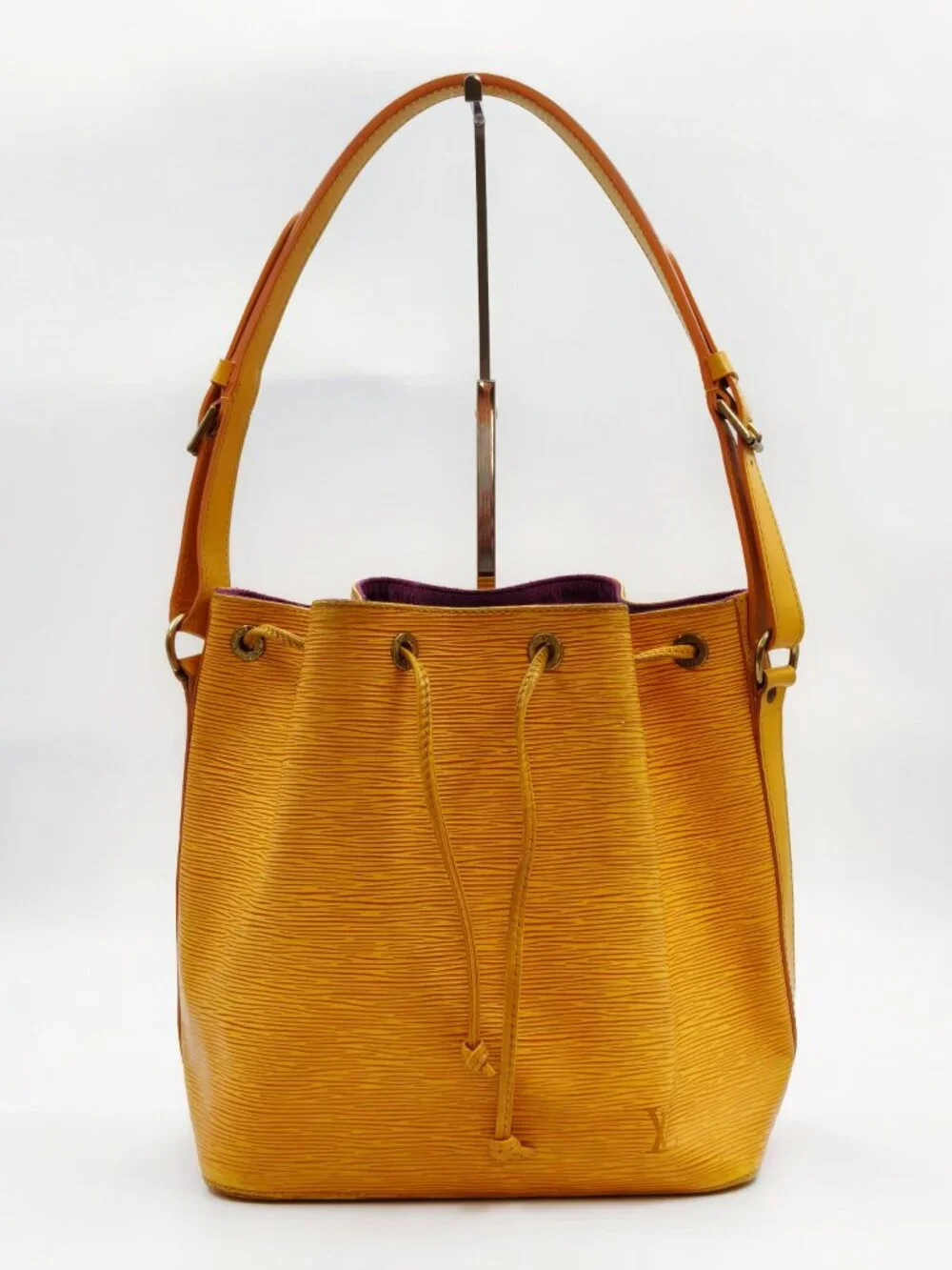 Louis Vuitton Epi Noé PM Yellow Tassil Leather Bucket Shoulder Bag